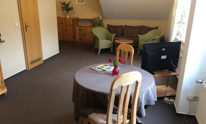 Thale Cottage | Double room 3, 2. Floor - Pension Schröder
