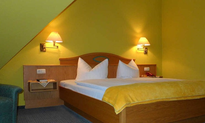 Neuwiese Hotel | Double room category K - Landhotel "Neuwiese" with traditional inn "At the Mill"