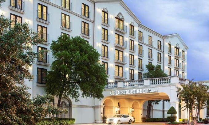 St. Johns Hotel | DoubleTree by Hilton Austin