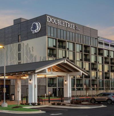 Hot Springs Hotel | DoubleTree by Hilton Hot Springs