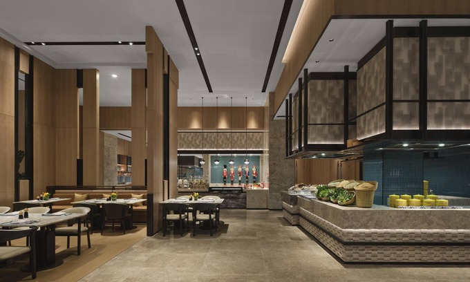 Jinshui District Hotel | Doubletree By Hilton Zhengzhou East