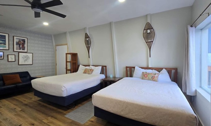 Mammoth Lakes Bed & Breakfast | Downtown 2 Queen Suite, Free Breakfast!