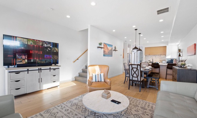 People's Freeway House | Downtown City Lights Hideout