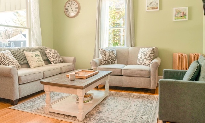 Somerset House | Downtown Delight 209