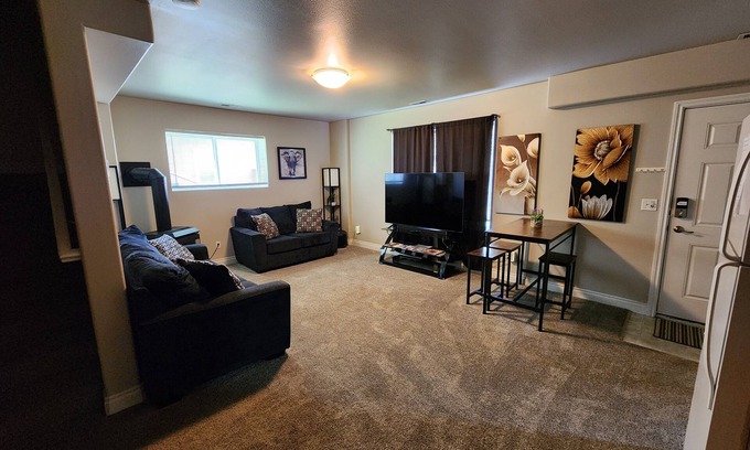 Downtown Anchorage Apartment | Downtown Mother-In-Law Suite