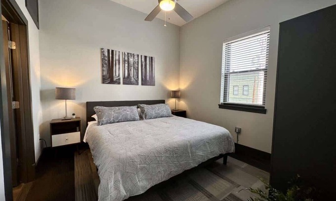 Roanoke Apartment | Downtown Rooftop Apt- Walkable, Private, Modern