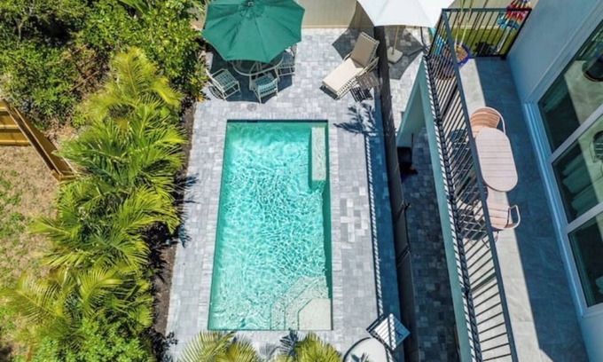 Central Sarasota House | Downtown Sarasota w/Saltwater Pool + Hot Tub