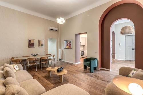 Prati Apartment | DOWNTOWN SRL - The Great Court