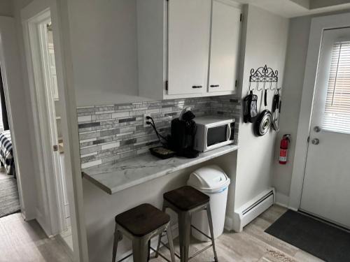 Willoughby Apartment | Downtown Willoughby Gem1