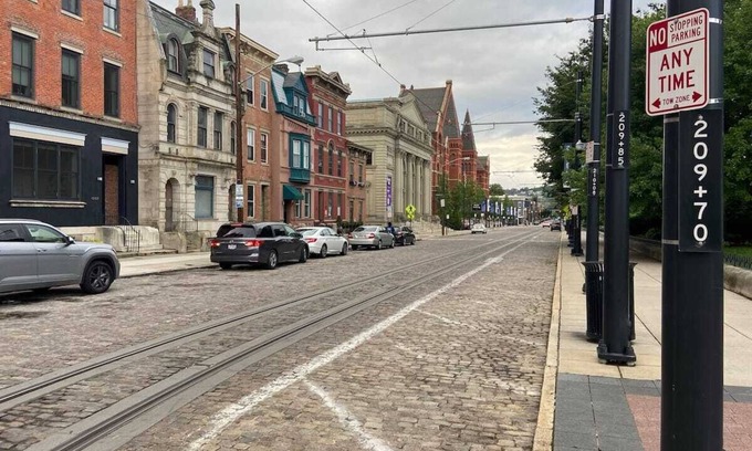 Central Business District House | Downtown3BR/2.5BA Townhouse-RoofBalcony-Park 2Cars