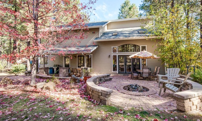 Flagstaff Cabin | Dream Home with HOT TUB Backing Forest!