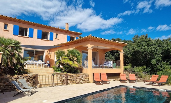 Faugeres Villa | Dream villa with exceptional view of the Hérault - sleeps 8 - Faugères