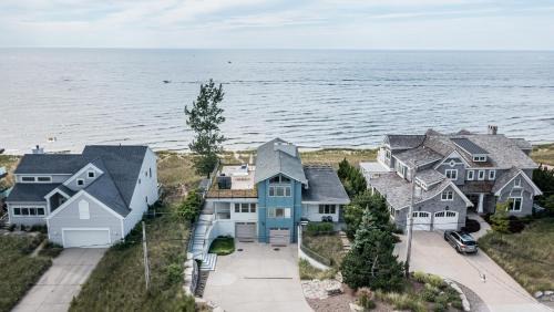 Spring Lake House | Dreamview- Private Lake frontage