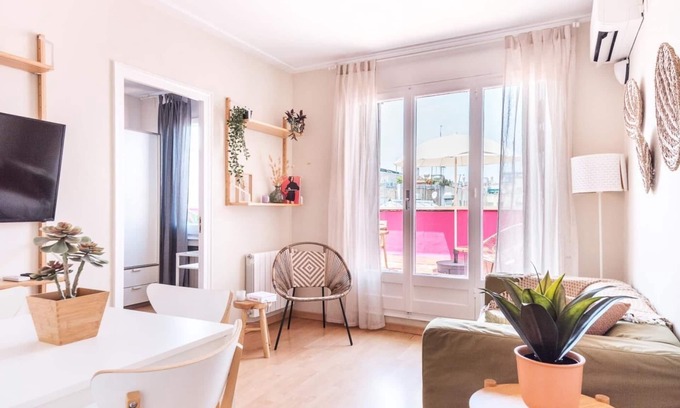 Esquerra de l'Eixample Apartment | Dreamy sunsets in a central penthouse w/terrace