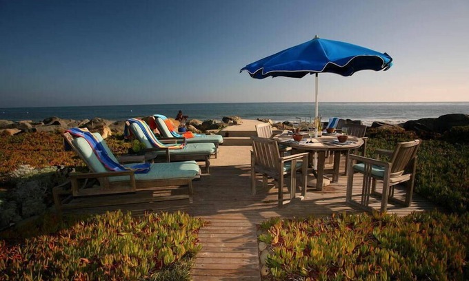 Carpinteria House | Driftwood Beach Retreat - Oceanfront Privacy