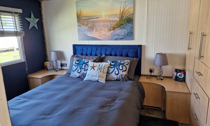 Anderby Creek Cabin | Driftwood Cabin - Dog Friendly, Anderby Creek