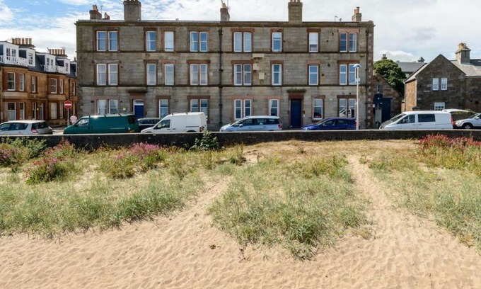 North Berwick House | Driftwood