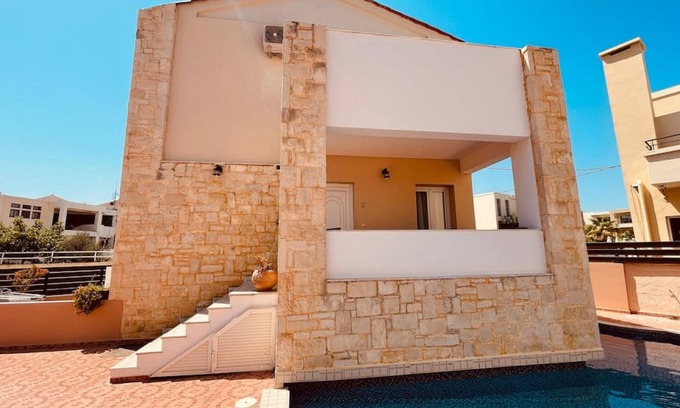 Platanias Town Villa | Du Sud Star Villa - 40meters to beach. Sleeps 8.