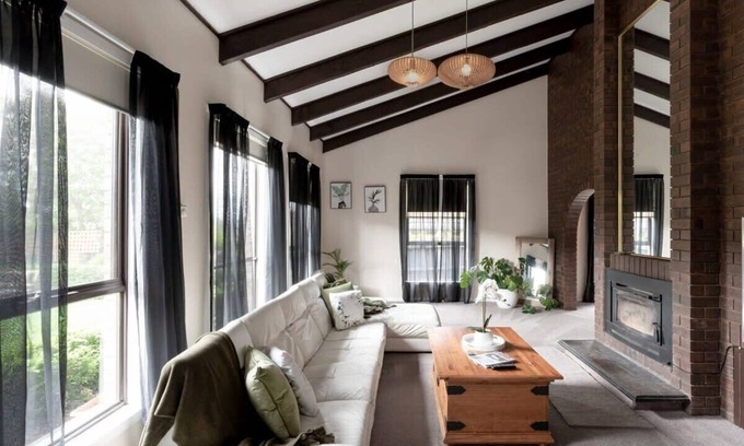 Norwood House | Dual Living with Indoor Pool, Parking & Sauna!