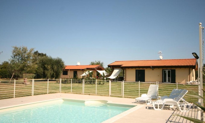 Donoratico House | Due casette con Piscina