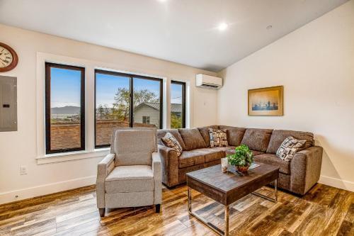 Garibaldi Apartment | Dungeness Suite