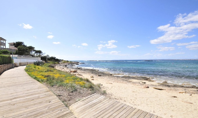Colonia Sant Jordi Villa | Duplex on the best beach in Mallorca, ES Trenc
