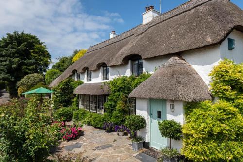 Kingsbridge House | Dusky Cottage