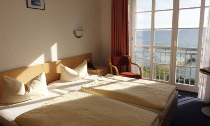 Sassnitz Hotel | DZ 03. Standard with sea view - Hotel garni Meeresgruß ***