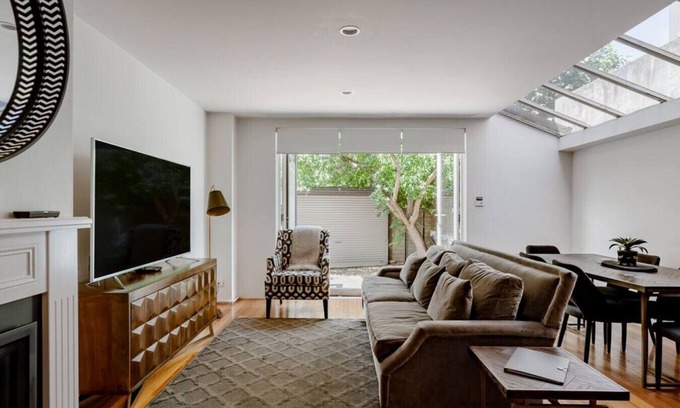 South Melbourne Apartment | Eastern Road South Melbourne