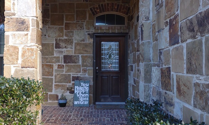Baytown House | Easy access to I-10