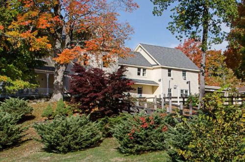 Sturbridge Cabin | Econo Lodge Sturbridge Route 20
