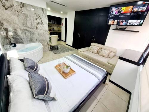 Puerto Santa Ana Apartment | Ecusuites Habitación VIP con Jacuzzi Hidro