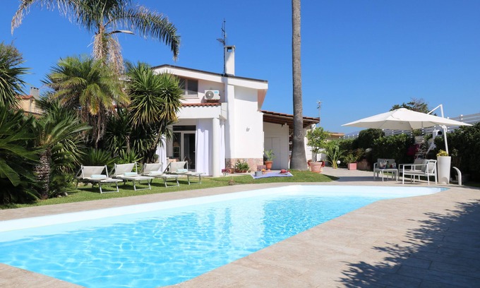 Magazzeno Apartment | EDRI Beach House Apartment