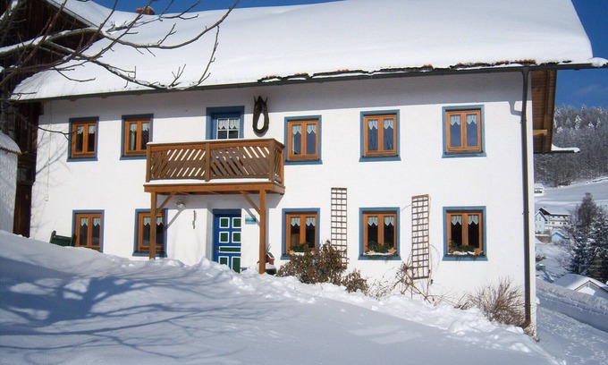 Zenting House | Ehemaliges Bauernhaus mit Liegewiese