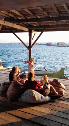Jerowaru House | Ekas beach floating Room and suite