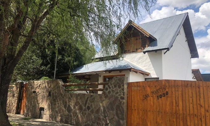 Junin de los Andes House | El Tranco - Casa "Tu Lugar"