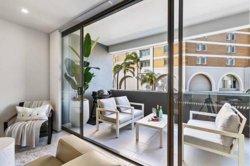 Terrigal Apartment | Elegance on Pine - by Coast Hosting