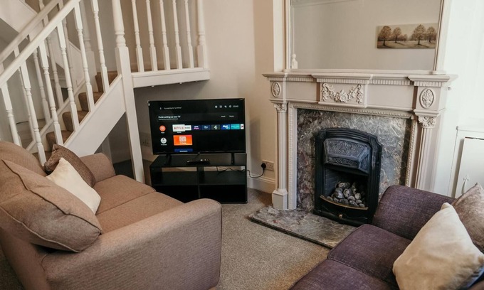 Whitehaven House | Elegant 3-Bedroom Home 3BD Quiet Whitehaven