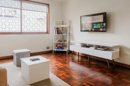 San Isidro House | Elegant 3BR Tranquil Vibe in San Isidro