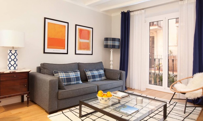 la Vila de Gracia Apartment | Elegant apartment in the heart of Gracia district