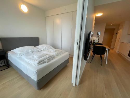 Vesterbro Apartment | Elegant Apartment Lovely City Views
