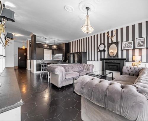 Novaky Apartment | Elegant Apartment with Parking