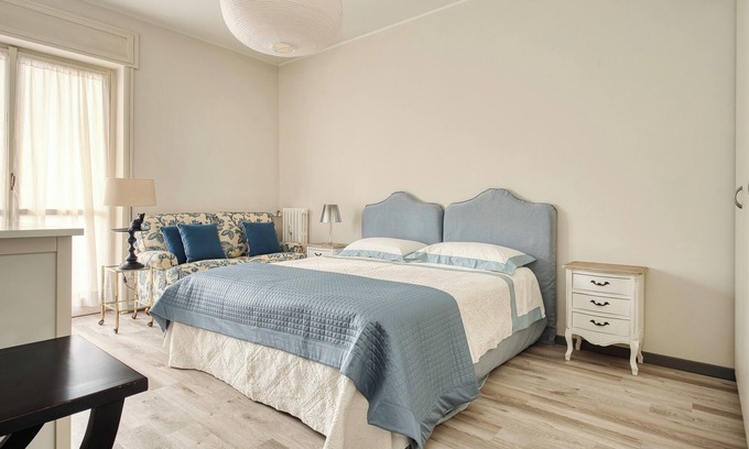 Porta Romana Apartment | Elegant One-Bedroom Apartment in Porta Romana