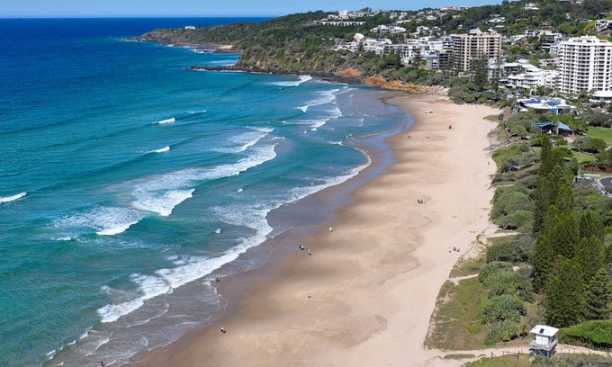 Coolum Beach Apartment | Element on Coolum Beach