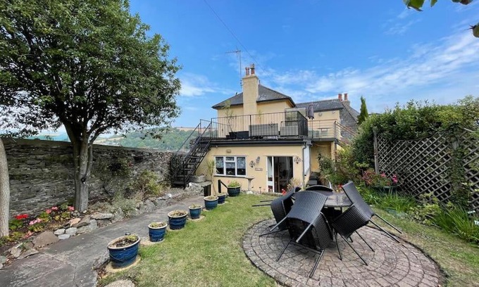 Dartmouth Apartment | Elim in Dartmouth with stunning River Dart view