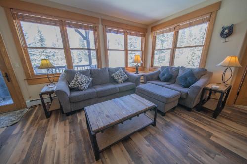 Keystone House | Elk Run Villas 9574 by SummitCove Lodging