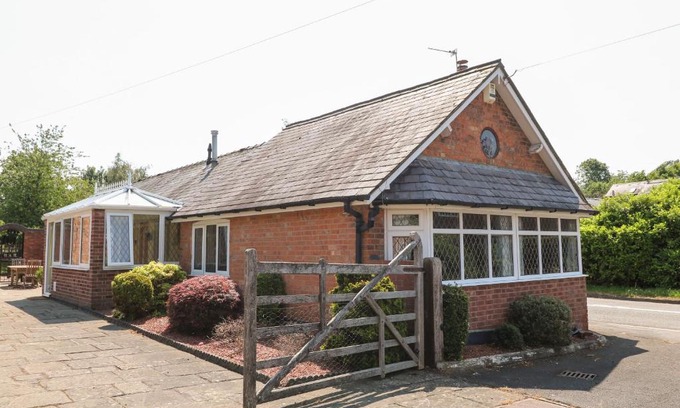 Melton Mowbray House | Elm Tree Cottage