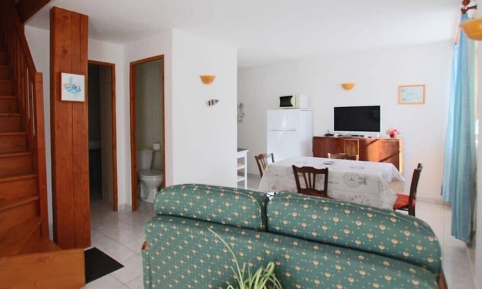 Romegoux House | Elma Stay, Location La Rétaise