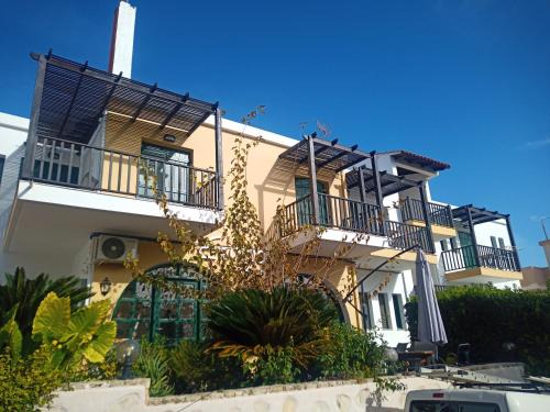 Kalyves Apartment | Elysian Garden