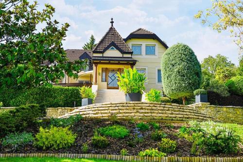 Szekszard Villa | Elysium Estate Szekszárd